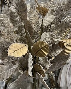 Magnolia Champagne Spray